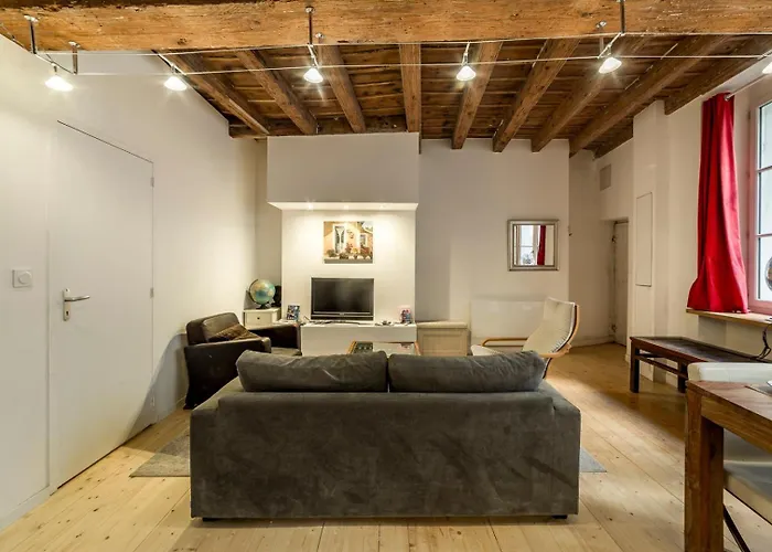 Apartment In | Familial Au Vieux Lyon